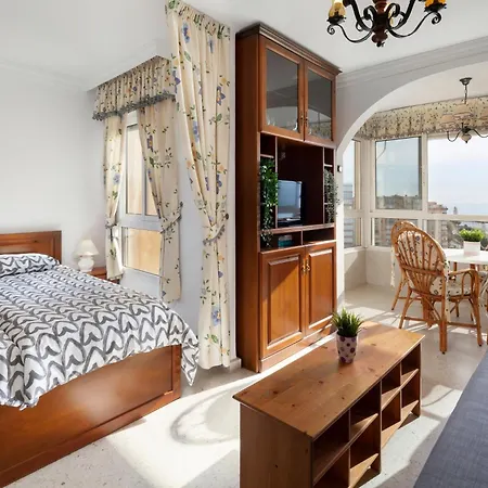 Frontline Beautiful A48 Apartman